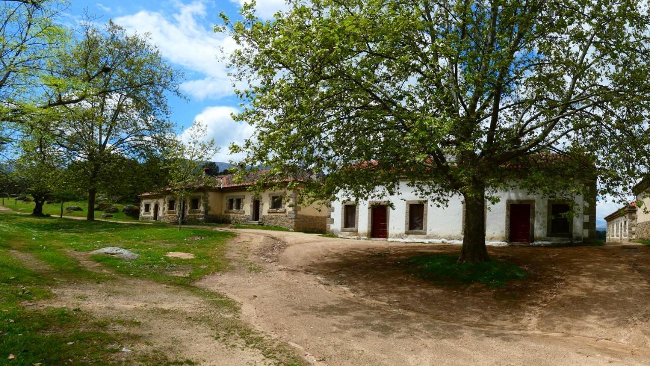 Nucleo De Turismo Rural Valle De Iruelas Las Cruceras Екстериор снимка