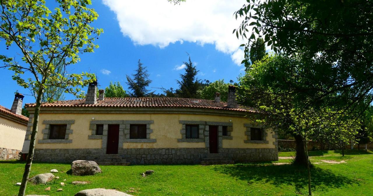 Nucleo De Turismo Rural Valle De Iruelas Las Cruceras Екстериор снимка