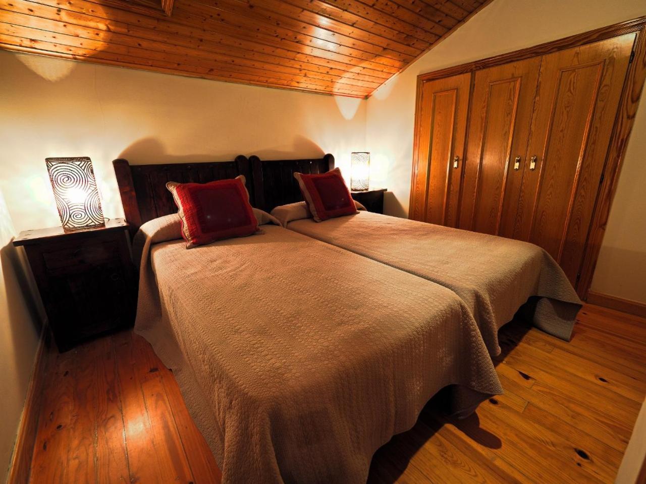 Nucleo De Turismo Rural Valle De Iruelas Las Cruceras Екстериор снимка